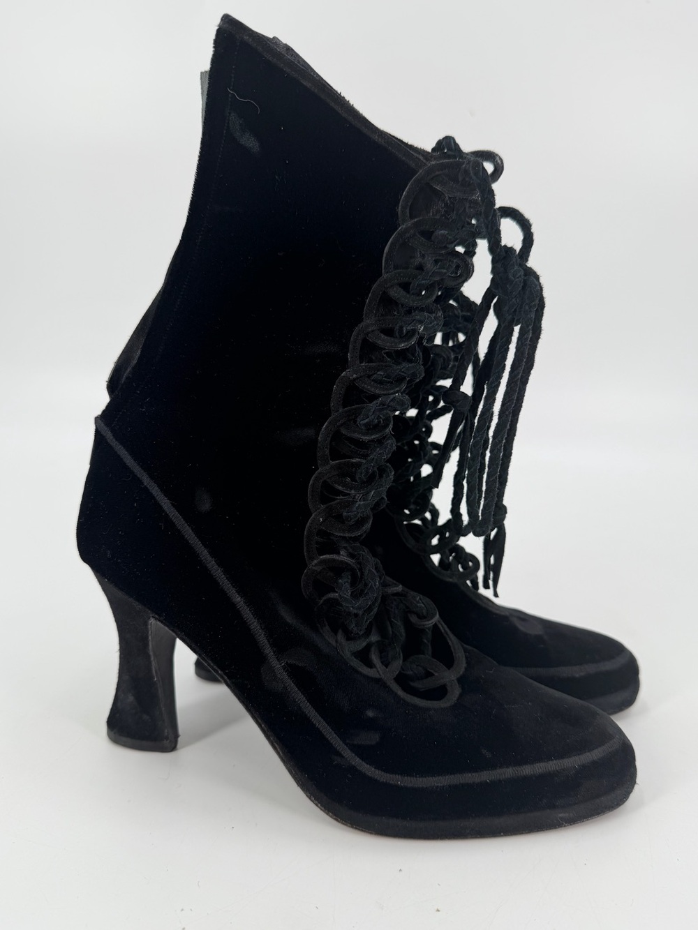 Vintage 90s Victorian Style Lace Up Velvet Boots Donna Karan 7